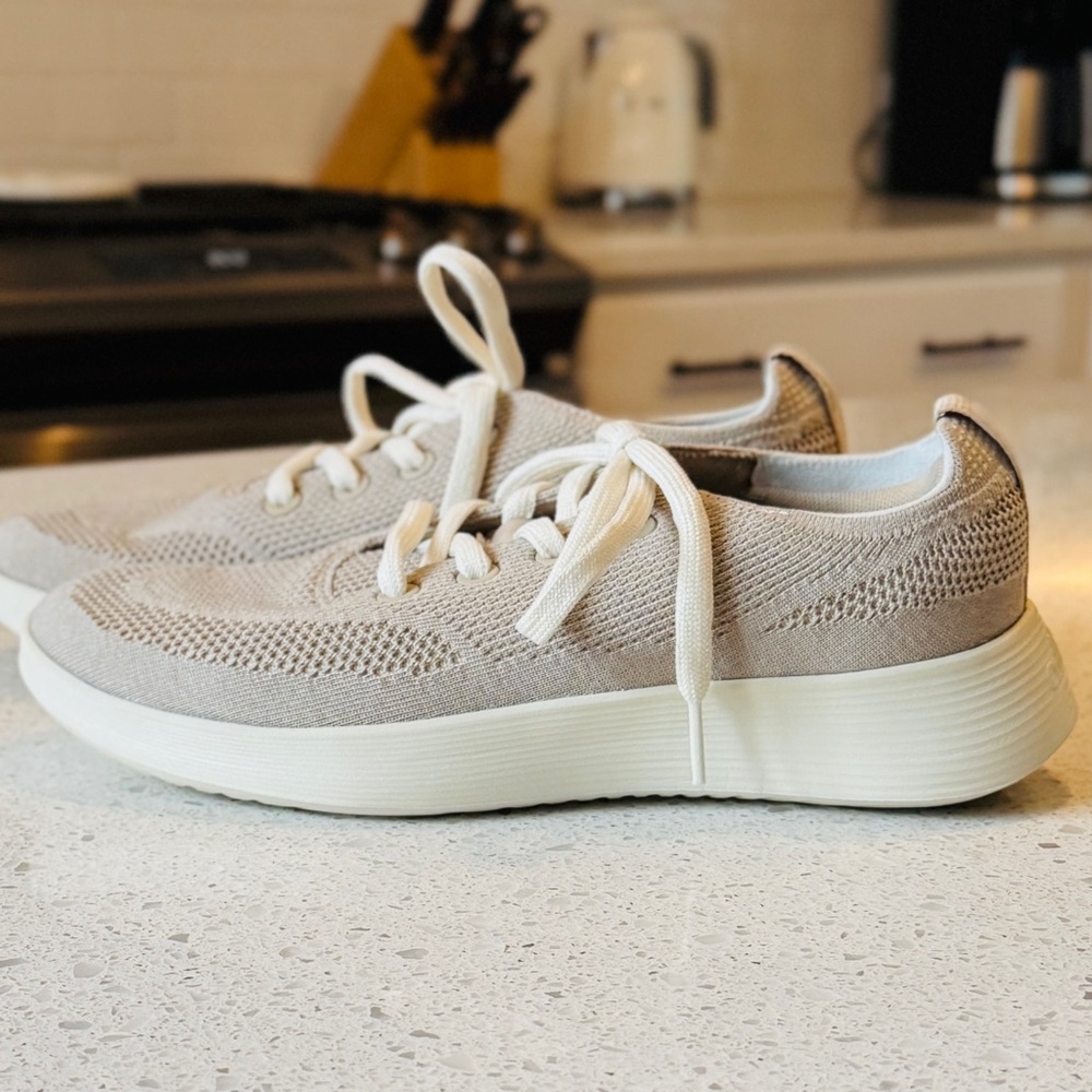 Allbirds Women’s Tree Sneakers - Picture 2 of 7